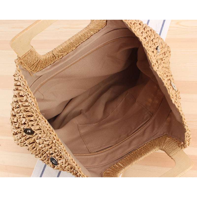 Beach bag with wooden handle