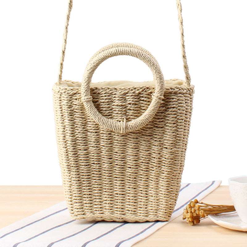 Crossbody shoulder straw bag