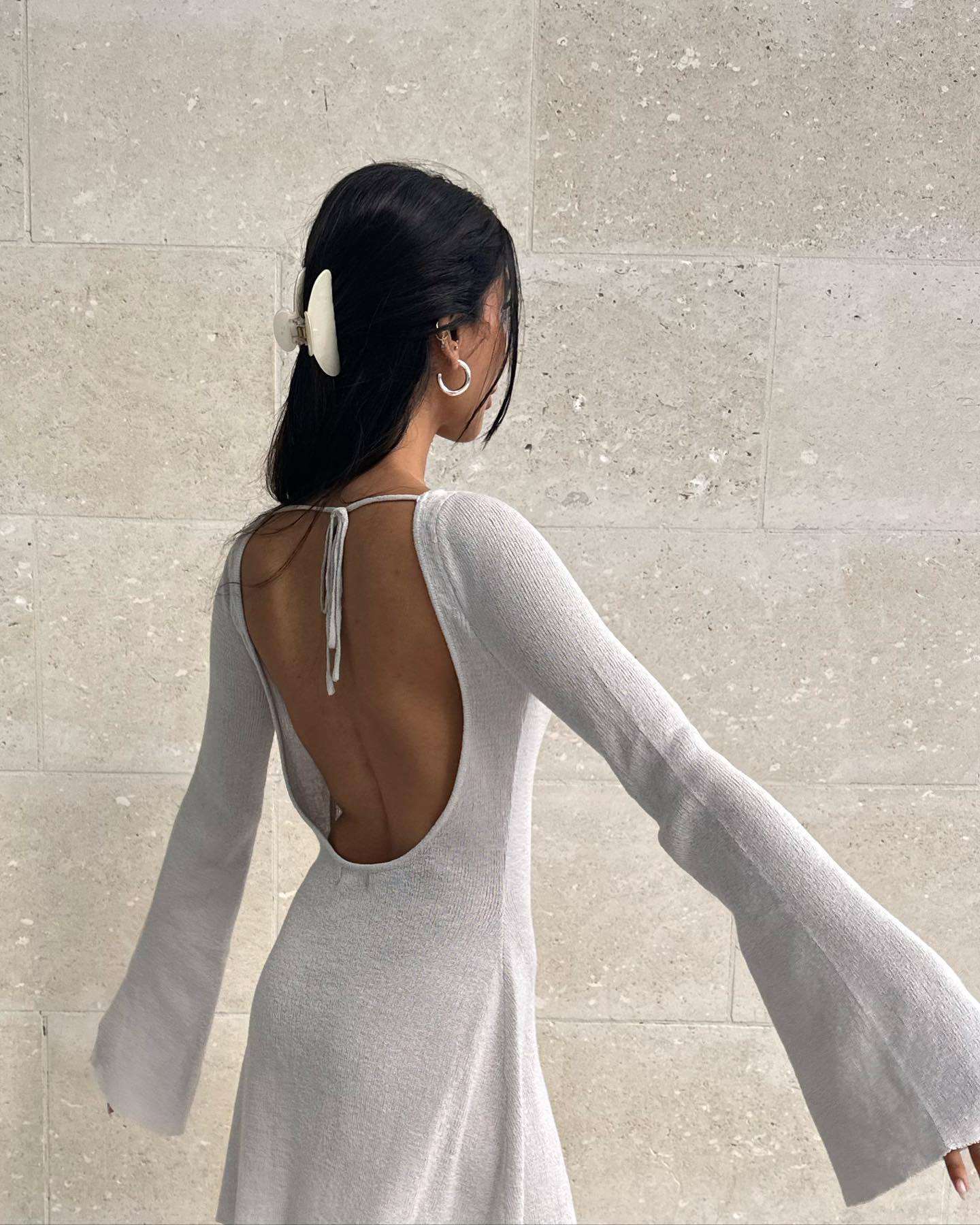 Backless knitted dress