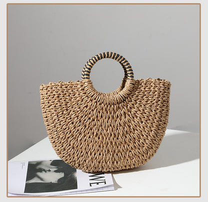 Sea shell straw hand bag