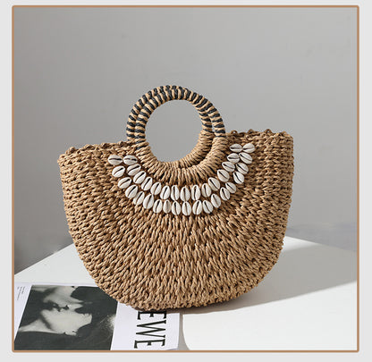 Sea shell straw hand bag