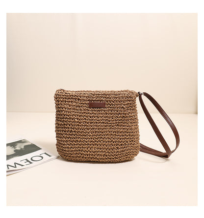 Straw hand bag