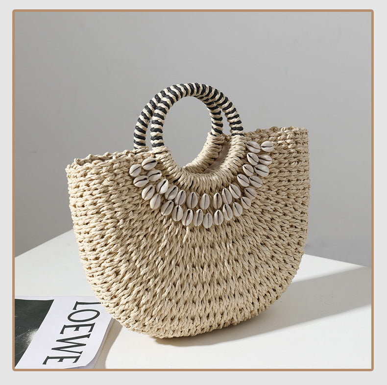 Sea shell straw hand bag