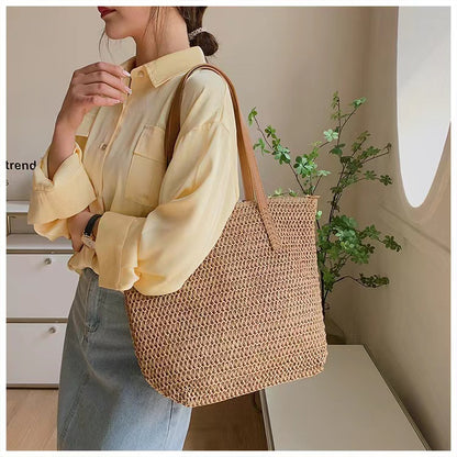 Straw beach bag