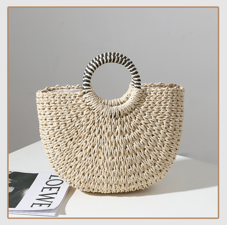 Sea shell straw hand bag