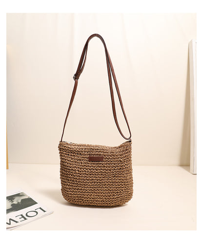 Straw hand bag