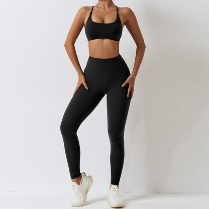 Quick dry sports set: sports Bra and shorts/leggings