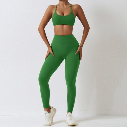 Quick dry sports set: sports Bra and shorts/leggings