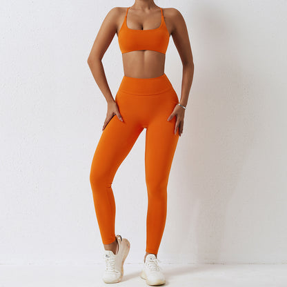 Quick dry sports set: sports Bra and shorts/leggings