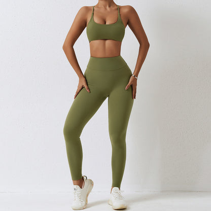 Quick dry sports set: sports Bra and shorts/leggings