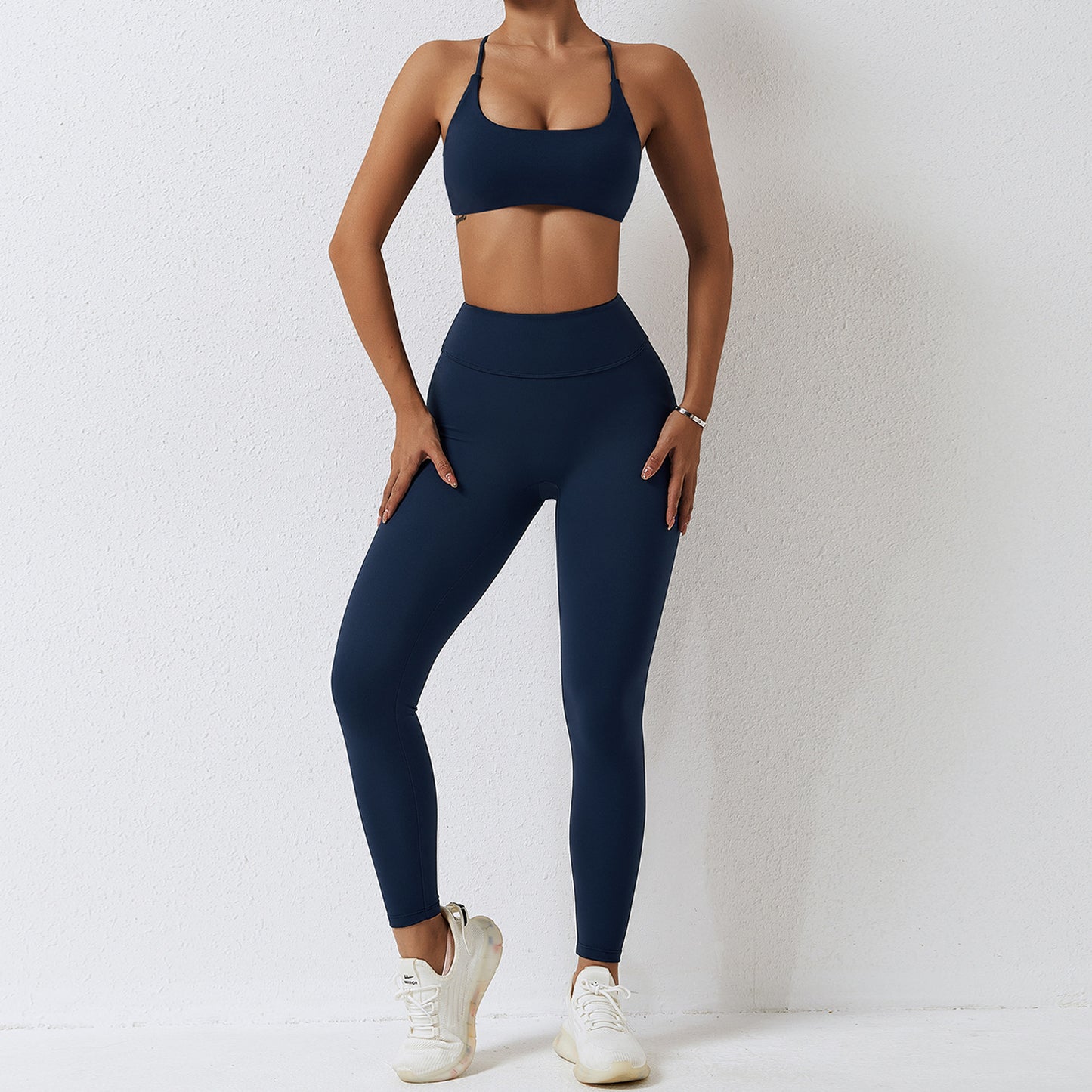 Quick dry sports set: sports Bra and shorts/leggings